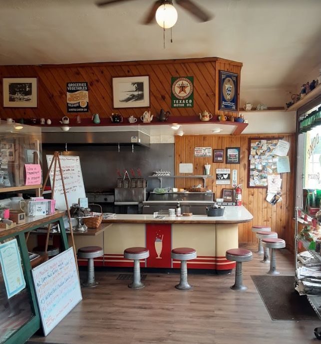 Tea Pot Dome Grill & Grocery - From Web Listing (newer photo)